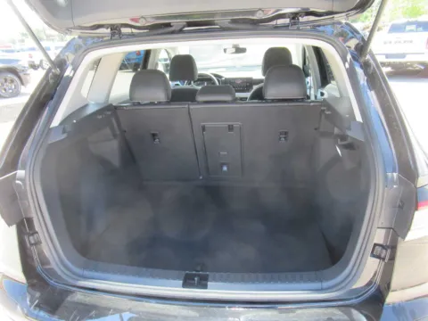 More photos of 2025 Volkswagen Taos SE at Farris Motor Company - Jefferson City, TN