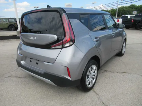 More photos of 2023 Kia Soul LX at Farris Motor Company - Jefferson City, TN