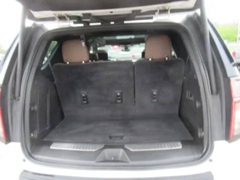 More photos of 2021 Chevrolet Tahoe High Country at Farris Motor Company - Jefferson City, TN