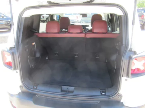 More photos of 2023 Jeep Renegade Upland at Farris Motor Company - Jefferson City, TN