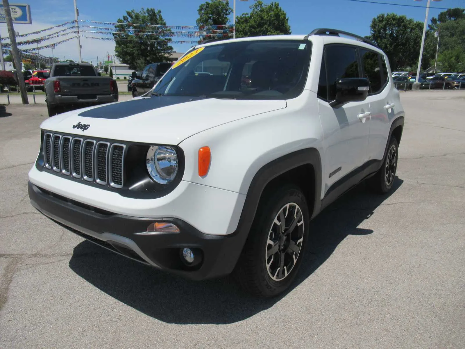 White 2023 Jeep Renegade Upland for sale in Jefferson City, TN
