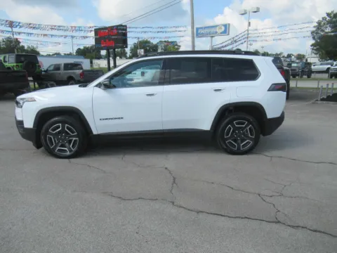Photos of 2026 Jeep Cherokee Limited for sale in Jefferson City, TN at Farris Motor Company - Jefferson City