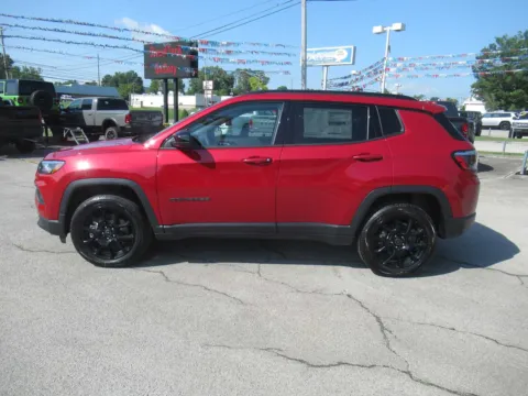 Photos of 2026 Jeep Compass Latitude Altitude for sale in Jefferson City, TN at Farris Motor Company - Jefferson City