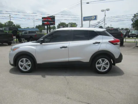 Photos of 2020 Nissan Kicks S for sale in Jefferson City, TN at Farris Motor Company - Jefferson City
