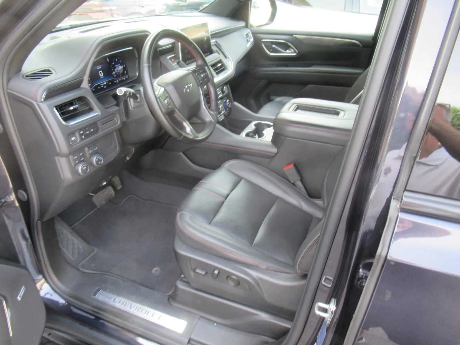 2024 Chevrolet Tahoe RST - Photo 19