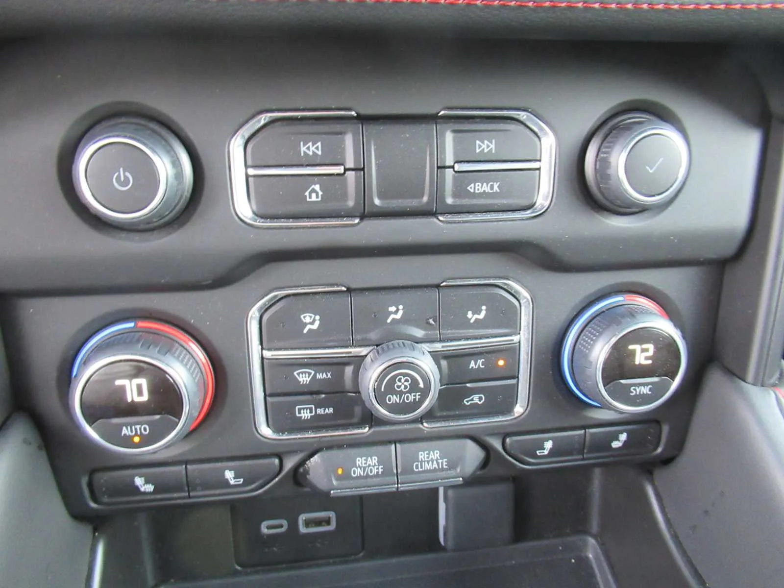2024 Chevrolet Tahoe RST - Photo 32