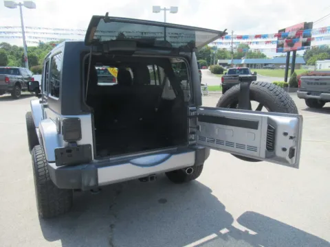 More photos of 2017 Jeep Wrangler Unlimited Sahara at Farris Motor Company - Jefferson City, TN