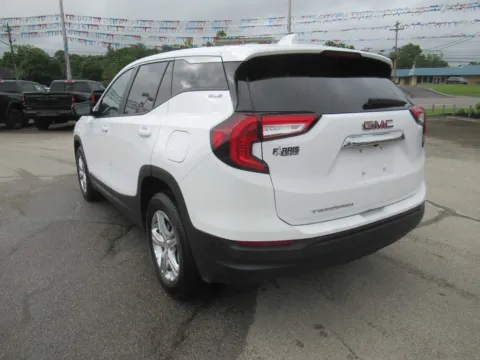 Another view of 2024 GMC Terrain SLE for sale in Jefferson City, TN at Farris Motor Company - Jefferson City