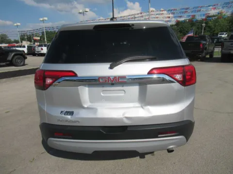 More photos of 2019 GMC Acadia SLE at Farris Motor Company - Jefferson City, TN