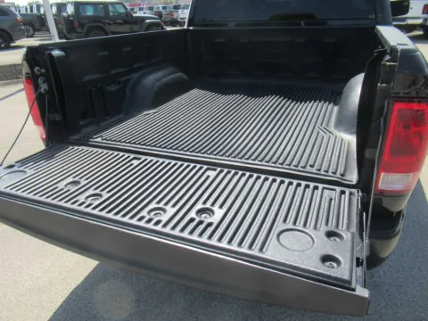 More photos of 2017 Ram 1500 Express at Farris Motor Company - Jefferson City, TN