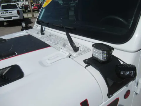 Photos of 2023 Jeep Gladiator Rubicon for sale in Jefferson City, TN at Farris Motor Company - Jefferson City
