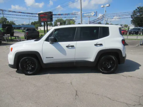 Photos of 2020 Jeep Renegade Sport for sale in Jefferson City, TN at Farris Motor Company - Jefferson City