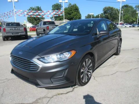 Gray 2019 Ford Fusion SE for sale in Jefferson City, TN