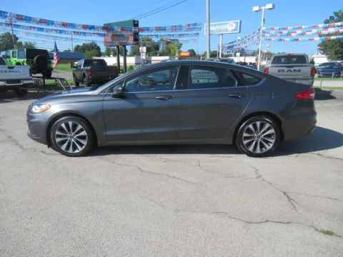 Photos of 2019 Ford Fusion SE for sale in Jefferson City, TN at Farris Motor Company - Jefferson City