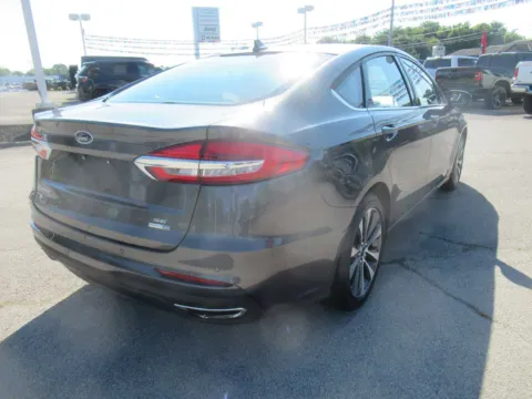 More photos of 2019 Ford Fusion SE at Farris Motor Company - Jefferson City, TN