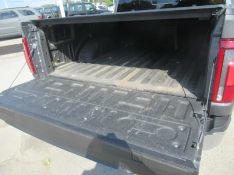 More photos of 2024 Ford F-150 LARIAT at Farris Motor Company - Jefferson City, TN