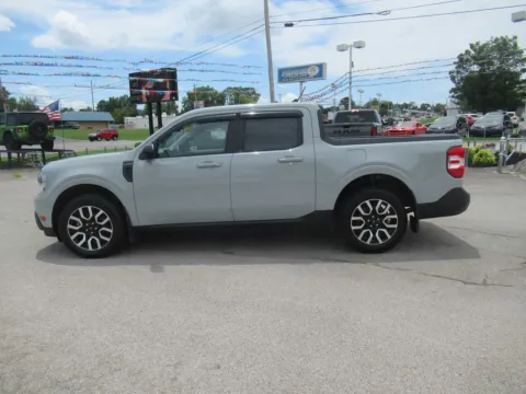 Photos of 2024 Ford Maverick LARIAT for sale in Jefferson City, TN at Farris Motor Company - Jefferson City