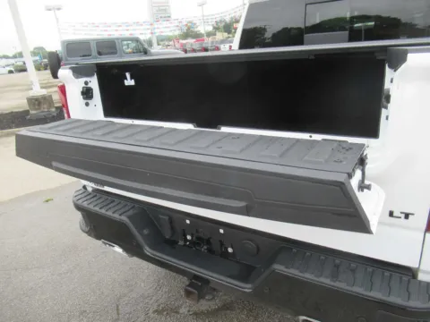 More photos of 2026 Chevrolet Silverado 1500 LT Trail Boss at Farris Motor Company - Jefferson City, TN