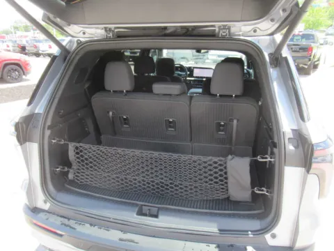 More photos of 2026 Chevrolet Traverse FWD LT at Farris Motor Company - Jefferson City, TN