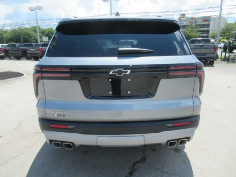 More photos of 2026 Chevrolet Traverse FWD LT at Farris Motor Company - Jefferson City, TN