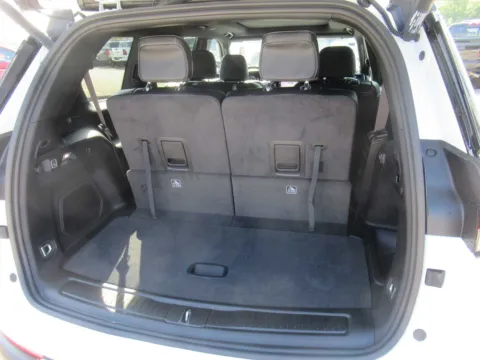 More photos of 2026 Jeep Grand Cherokee L Limited at Farris Motor Company - Jefferson City, TN