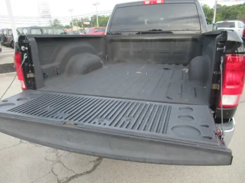 More photos of 2017 Ram 2500 Tradesman at Farris Motor Company - Jefferson City, TN