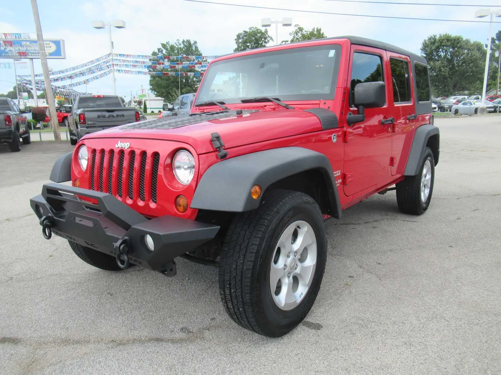Used 2012 Jeep Wrangler Unlimited Sport with VIN 1C4BJWDG8CL122334 for sale in Jefferson City, TN
