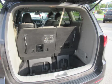 More photos of 2020 Kia Sedona EX at Farris Motor Company - Jefferson City, TN