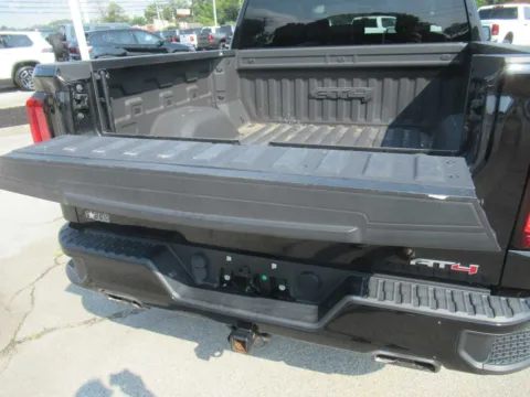 More photos of 2021 GMC Sierra 1500 AT4 at Farris Motor Company - Jefferson City, TN