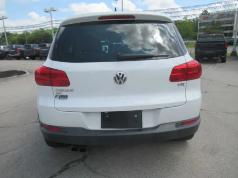More photos of 2017 Volkswagen Tiguan SEL at Farris Motor Company - Jefferson City, TN