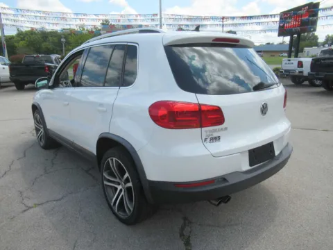 Another view of 2017 Volkswagen Tiguan SEL for sale in Jefferson City, TN at Farris Motor Company - Jefferson City