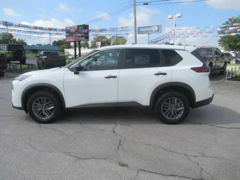Photos of 2024 Nissan Rogue S for sale in Jefferson City, TN at Farris Motor Company - Jefferson City