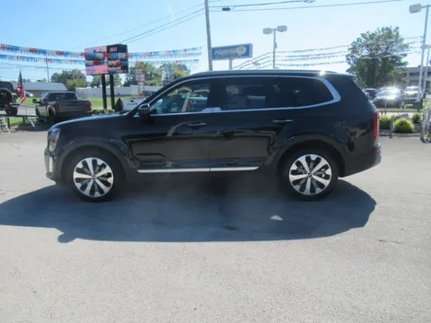 Photos of 2020 Kia Telluride S for sale in Jefferson City, TN at Farris Motor Company - Jefferson City