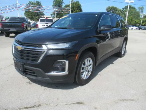 Black 2023 Chevrolet Traverse LS for sale in Jefferson City, TN