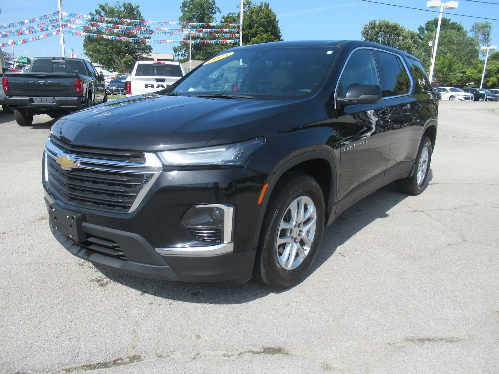 Black 2023 Chevrolet Traverse LS for sale in Jefferson City, TN