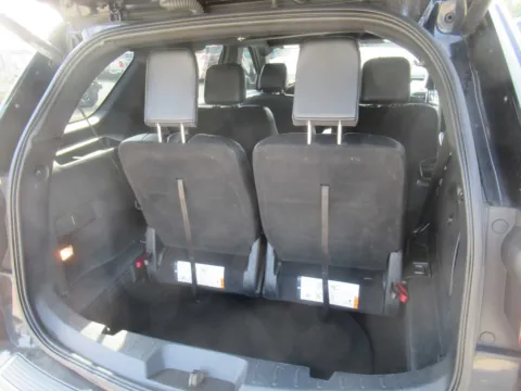 More photos of 2019 Ford Explorer XLT at Farris Motor Company - Jefferson City, TN