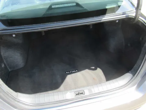 More photos of 2024 Nissan Altima 2.5 SR at Farris Motor Company - Jefferson City, TN