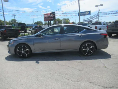 Photos of 2024 Nissan Altima 2.5 SR for sale in Jefferson City, TN at Farris Motor Company - Jefferson City
