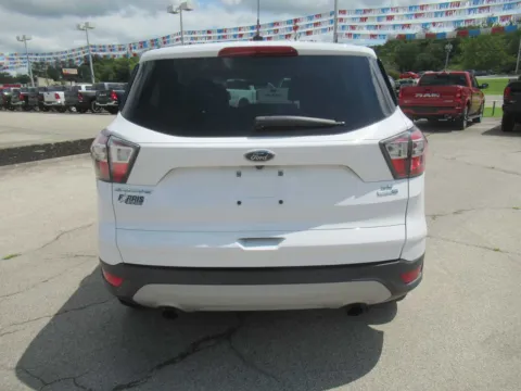 More photos of 2017 Ford Escape SE at Farris Motor Company - Jefferson City, TN
