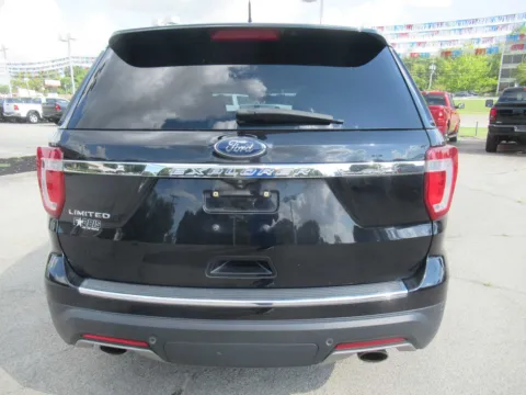 More photos of 2019 Ford Explorer Limited at Farris Motor Company - Jefferson City, TN