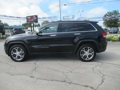 Photos of 2021 Jeep Grand Cherokee Limited for sale in Jefferson City, TN at Farris Motor Company - Jefferson City