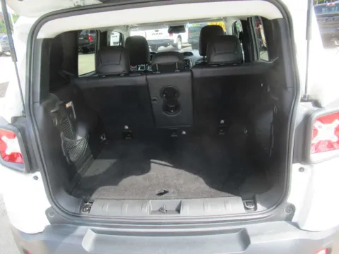 More photos of 2018 Jeep Renegade Trailhawk at Farris Motor Company - Jefferson City, TN