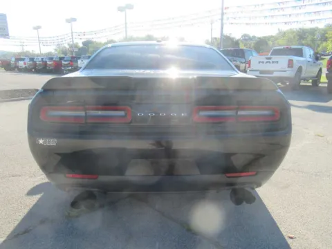 More photos of 2018 Dodge Challenger R/T at Farris Motor Company - Jefferson City, TN