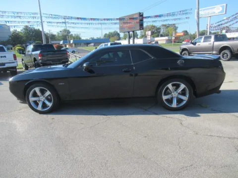 Photos of 2018 Dodge Challenger R/T for sale in Jefferson City, TN at Farris Motor Company - Jefferson City