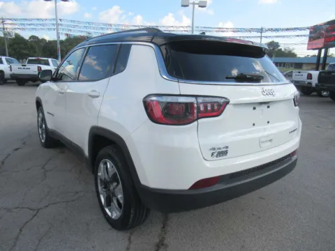 Another view of 2018 Jeep Compass Limited for sale in Jefferson City, TN at Farris Motor Company - Jefferson City