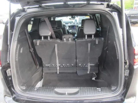 More photos of 2025 Chrysler Pacifica Limited at Farris Motor Company - Jefferson City, TN