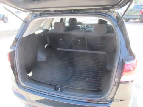 More photos of 2018 Kia Sorento LX at Farris Motor Company - Jefferson City, TN