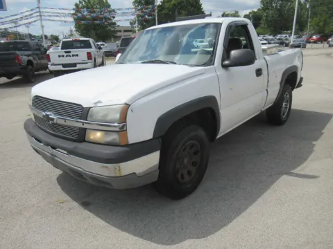 White 2001 Chevrolet Silverado 1500 for sale in Jefferson City, TN