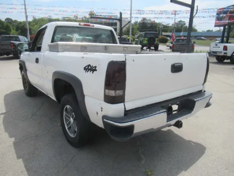Another view of 2001 Chevrolet Silverado 1500 for sale in Jefferson City, TN at Farris Motor Company - Jefferson City