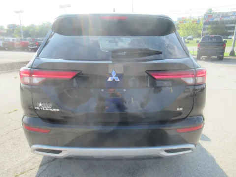 More photos of 2024 Mitsubishi Outlander SE at Farris Motor Company - Jefferson City, TN